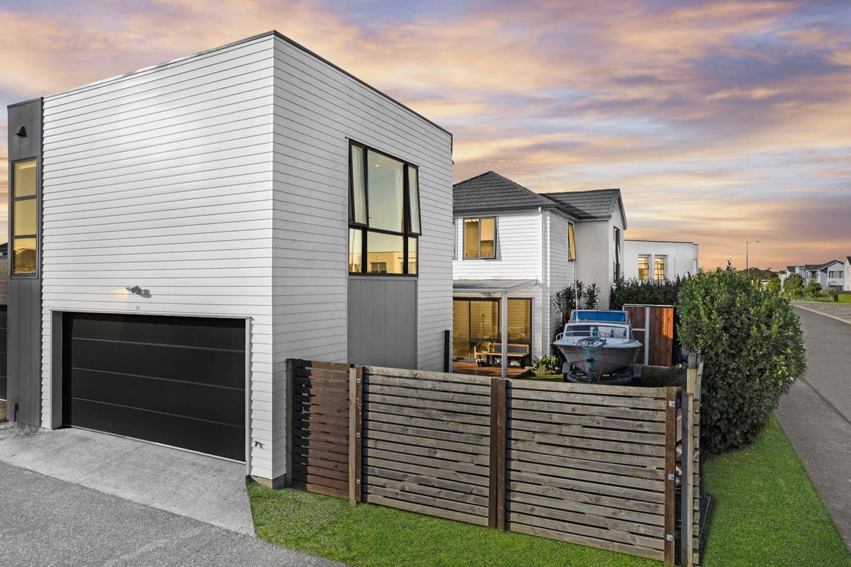 18 Hopuni WAY, Takanini, Auckland - Carousel 2
