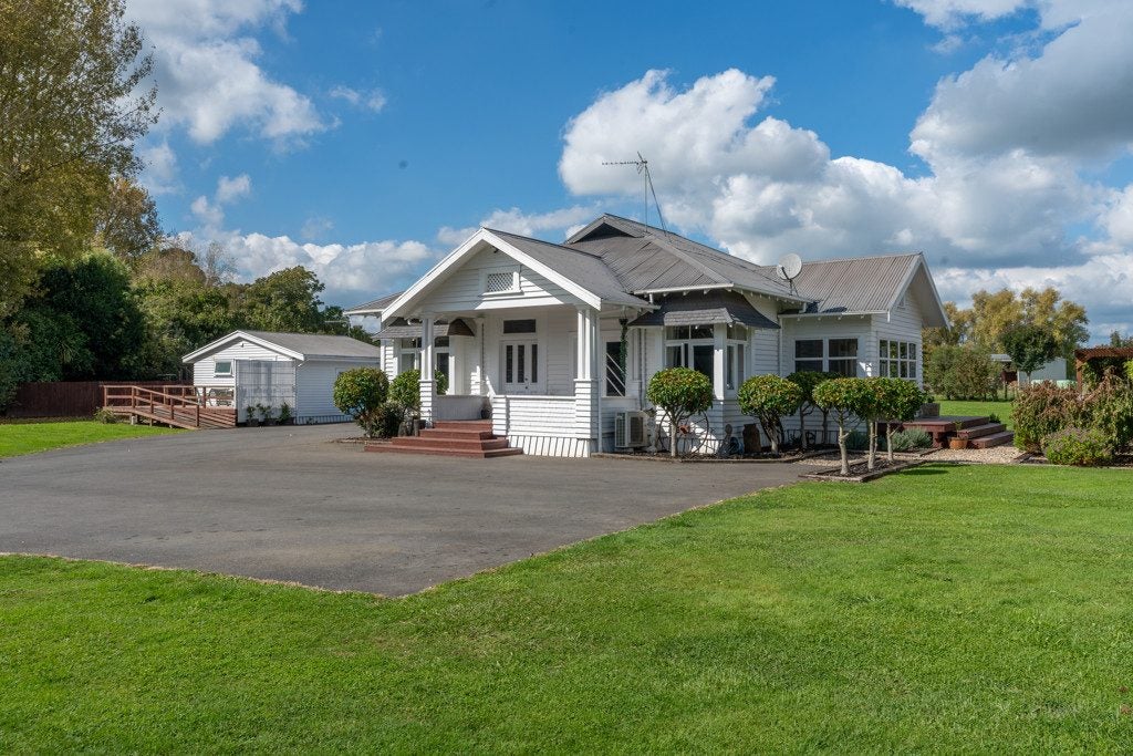 110 Woodside Road, Matangi, Hamilton - Carousel 2