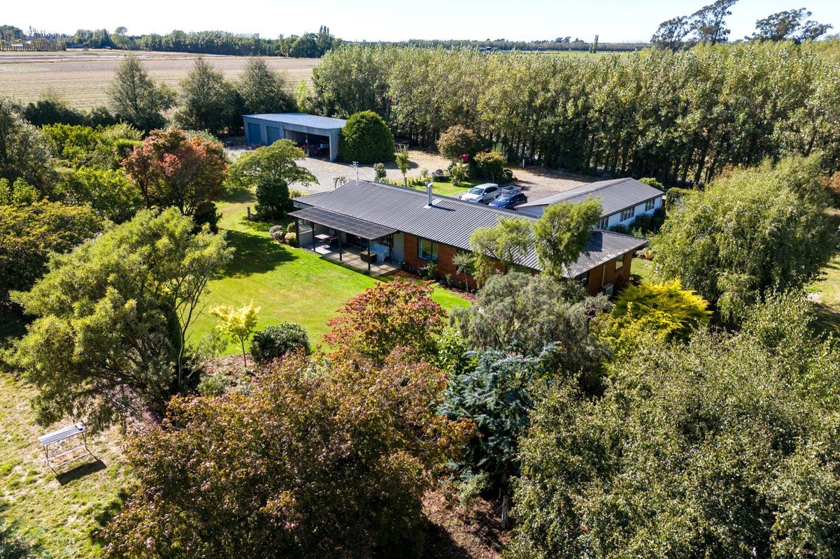65 Beach Road, Hampstead, Ashburton - Carousel 1