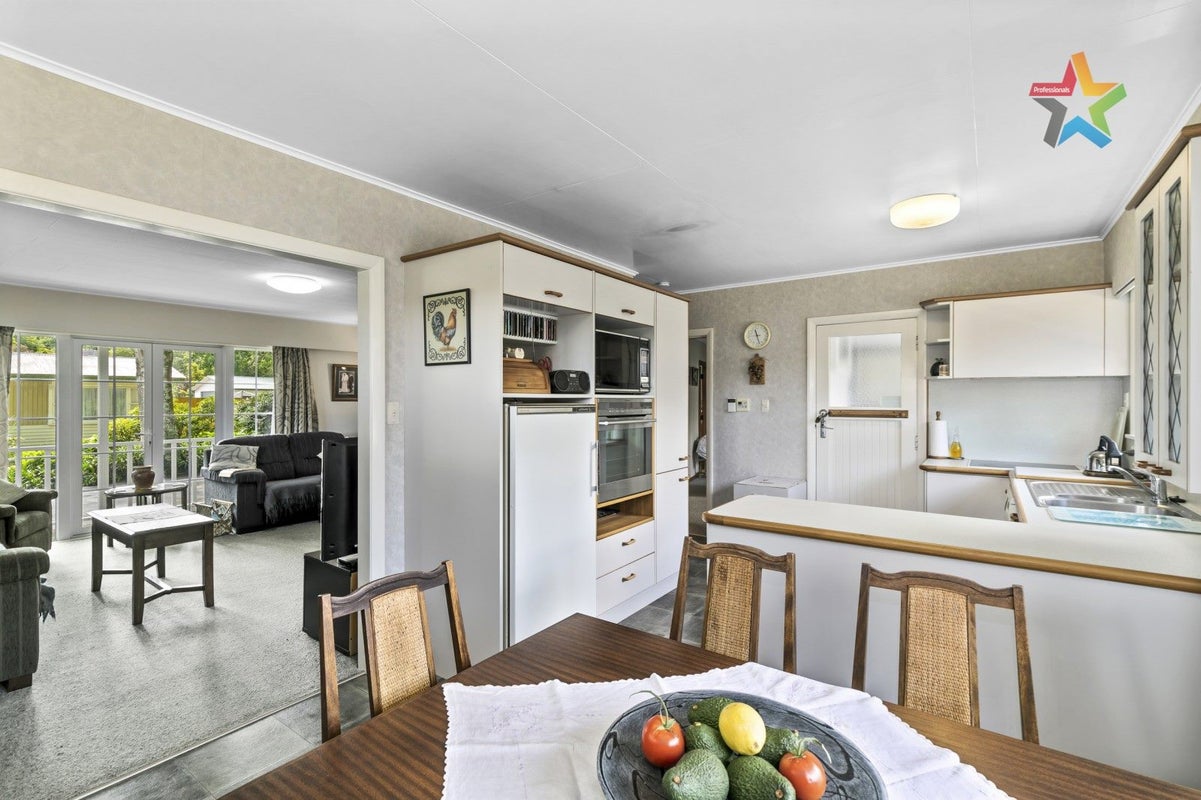 46B Hine Road, Wainuiomata, Lower Hutt - Carousel 2