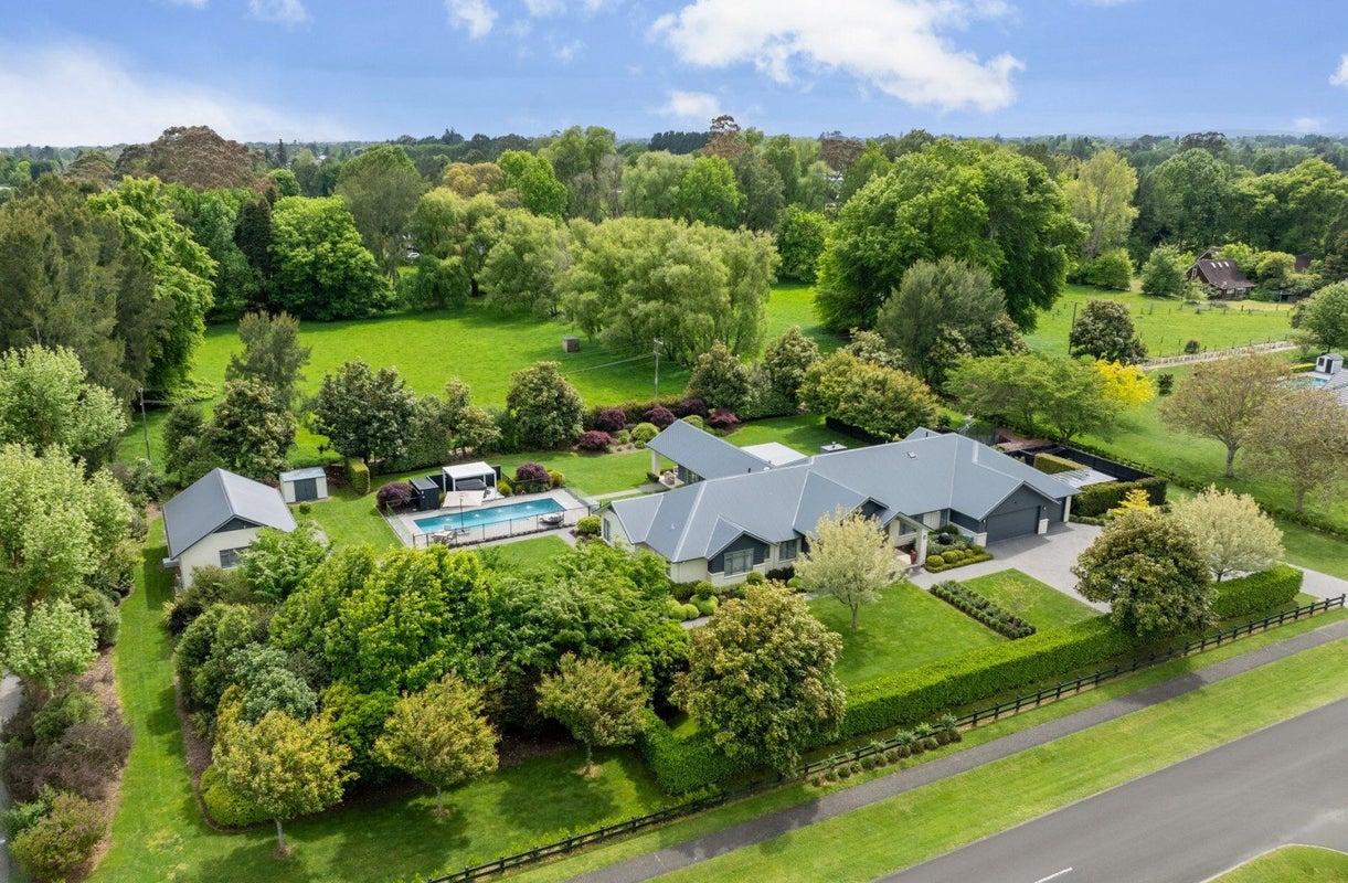 7 Parklea Drive, Tamahere, Hamilton - Carousel 1
