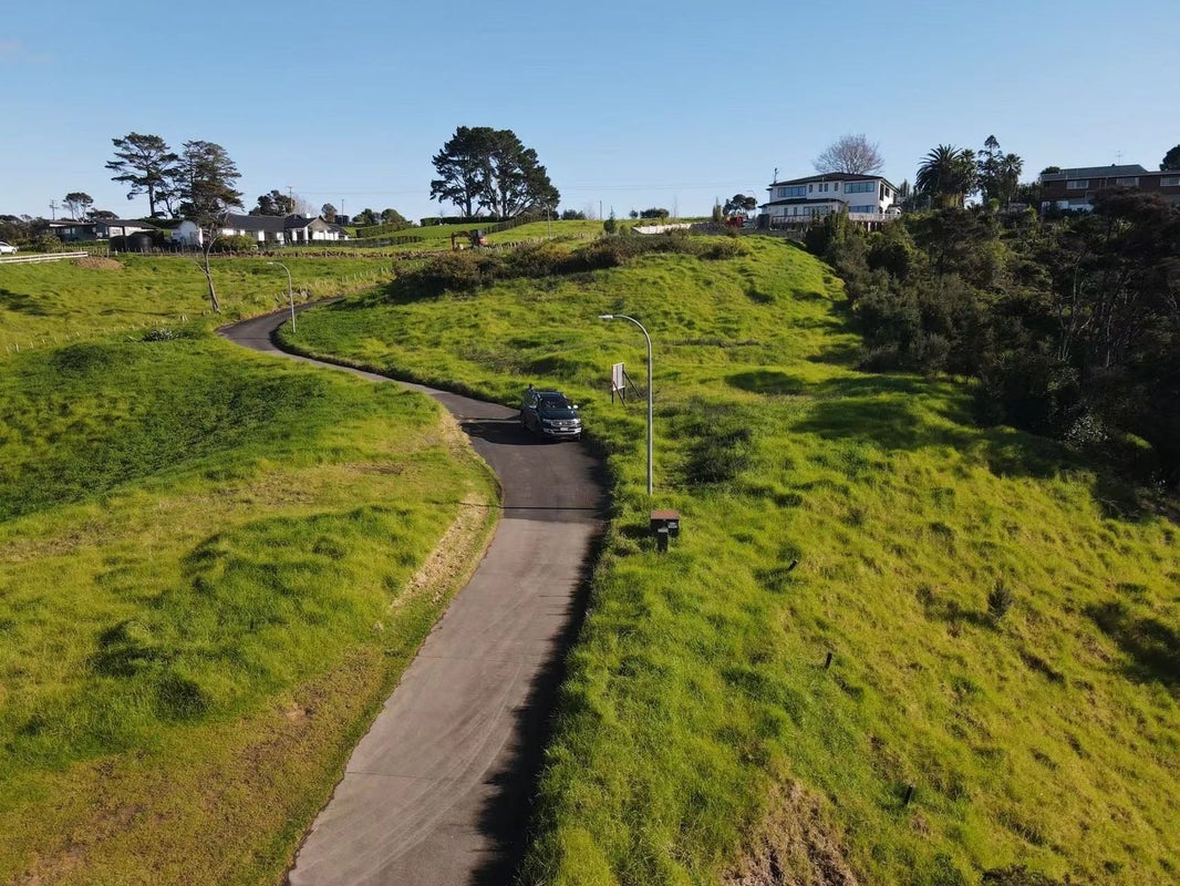 92 Vaughans Road, Long Bay, Auckland - Carousel 11