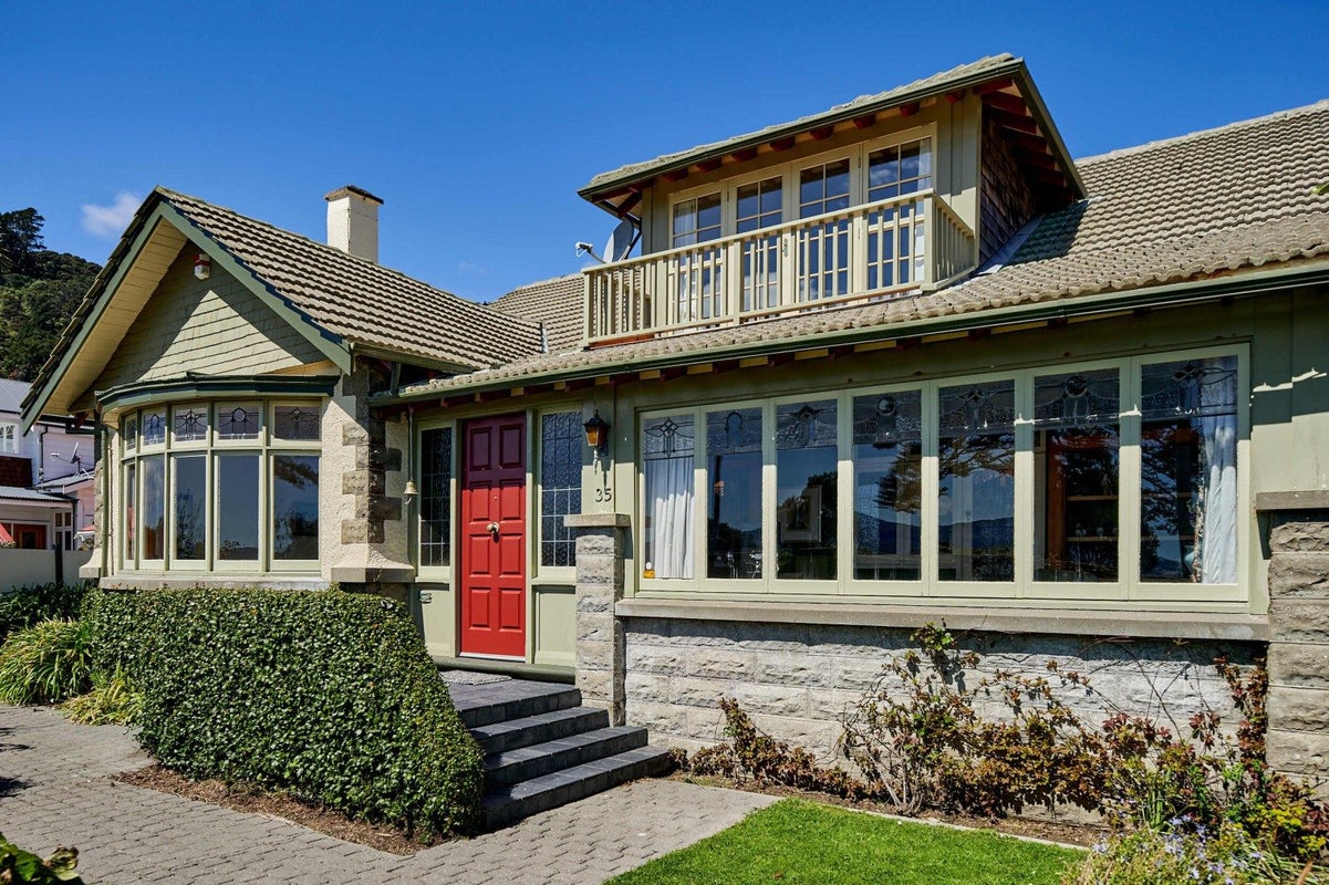 35 Marine Parade, Eastbourne, Lower Hutt - Carousel 2