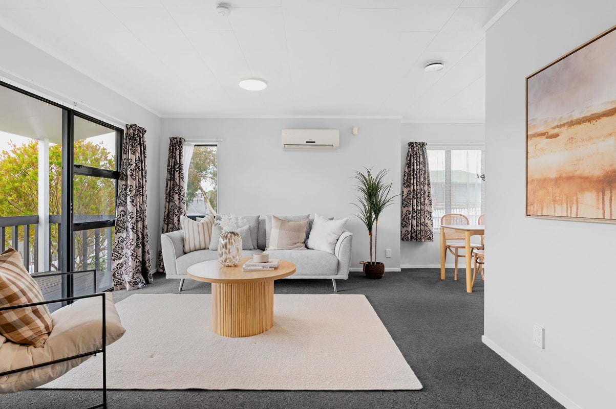 20 Dixon Road, Fitzroy, Hamilton - Carousel 2