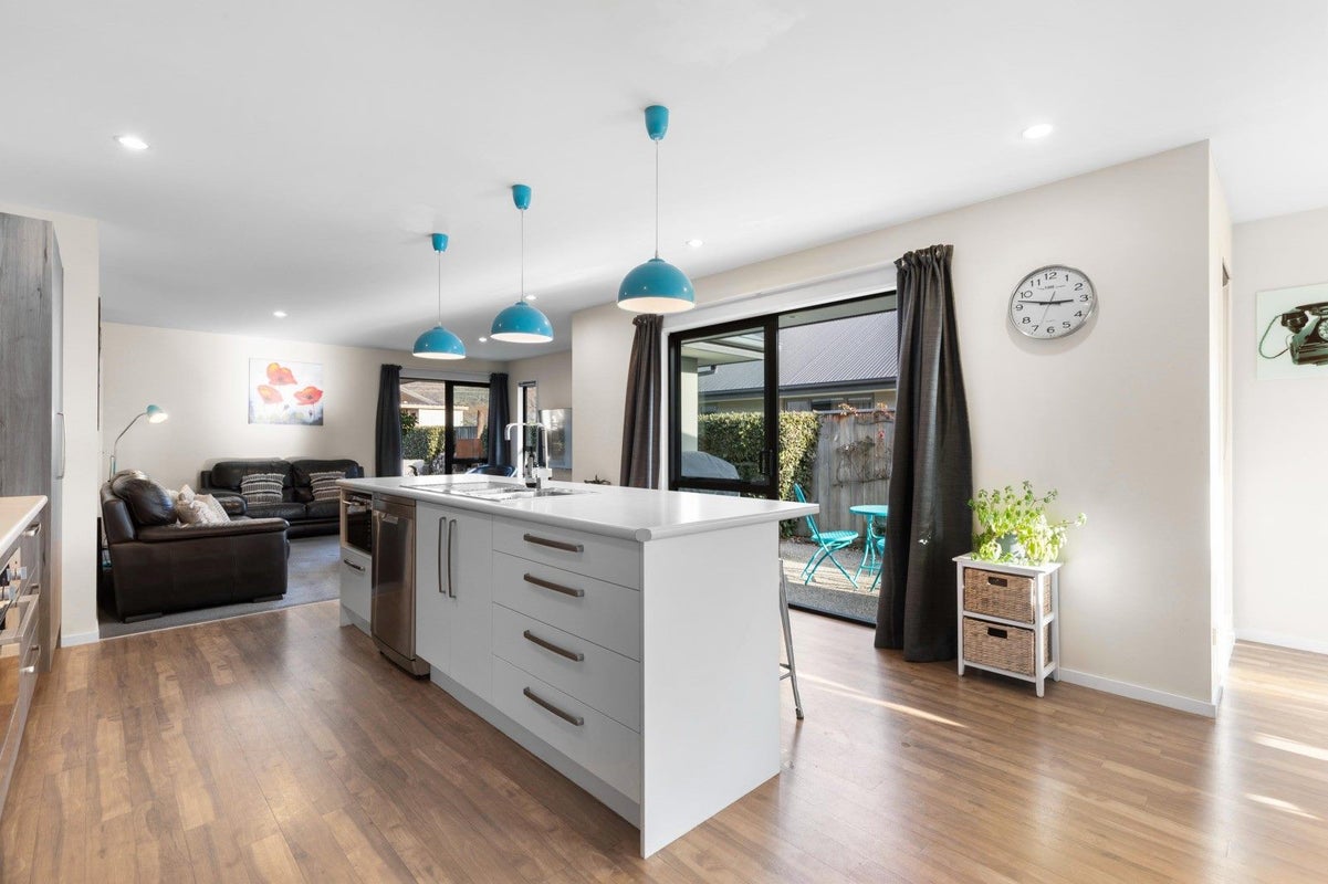 8 Judge and Jury Drive, Lake Hayes, Queenstown - Carousel 2