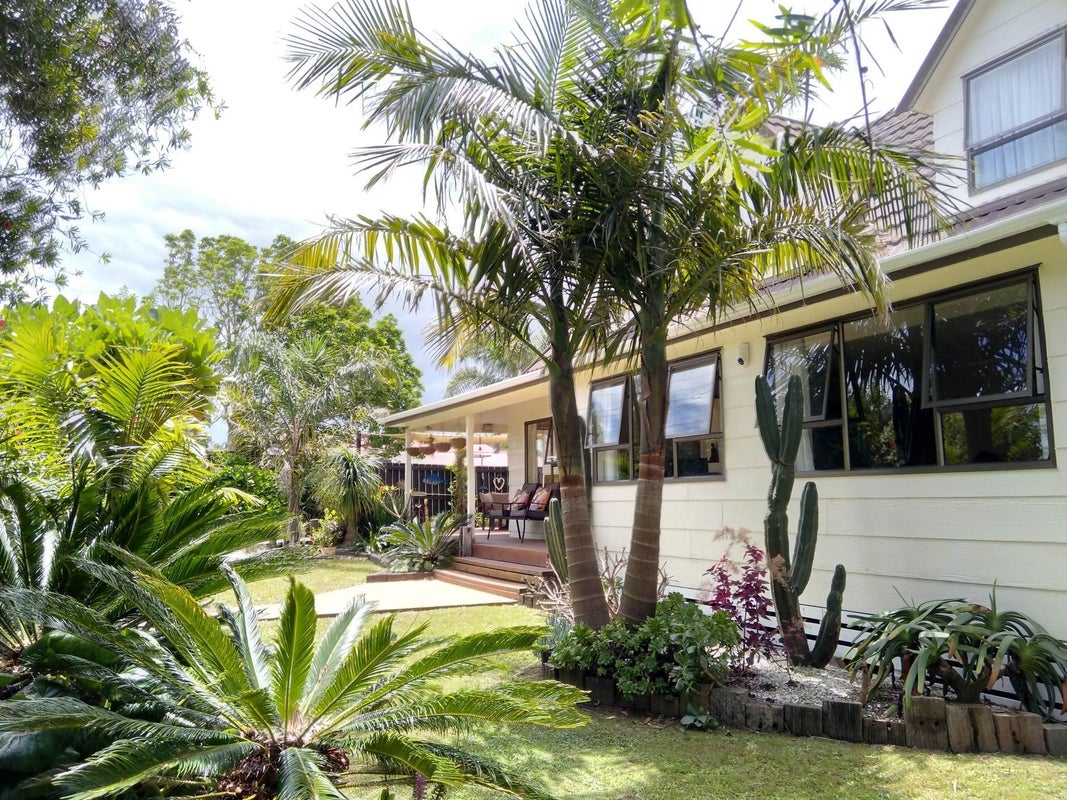 37 Pyle Road West, One Tree Point, Whangarei - Carousel 1