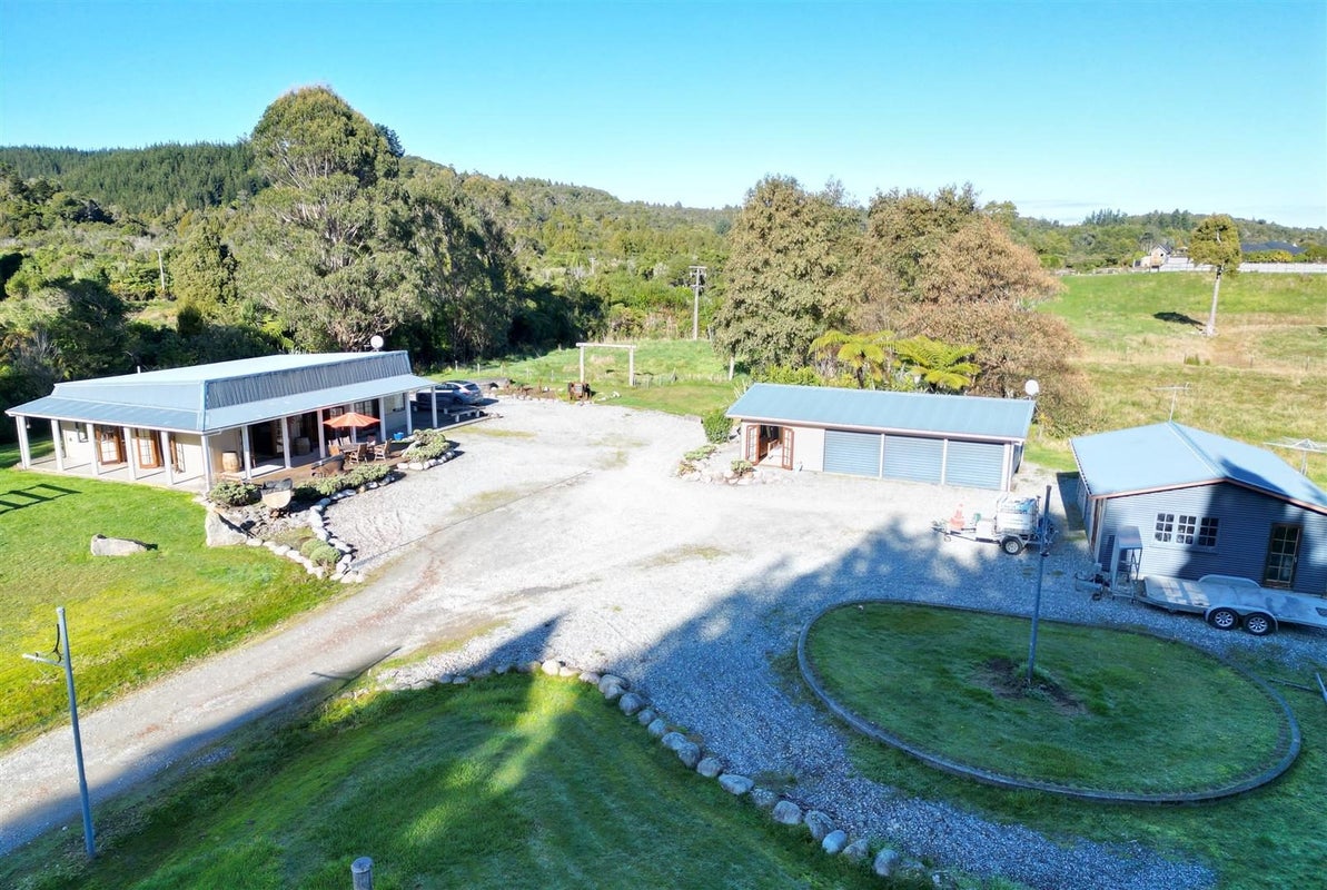 171 Coulson Road, Paroa, Greymouth - Carousel 1