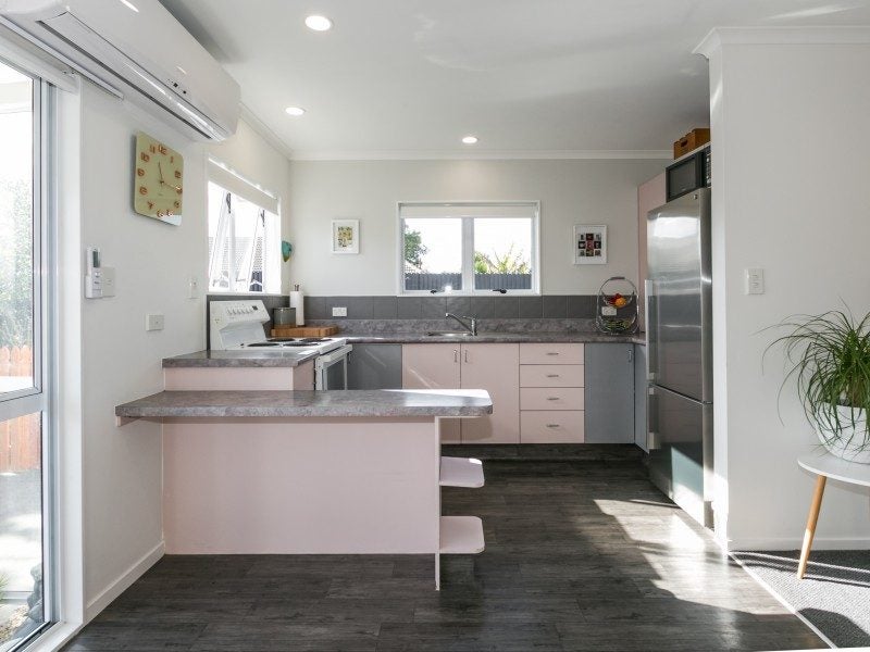 26B BEDFORD RD, MAREWA, NAPIER - Carousel 2