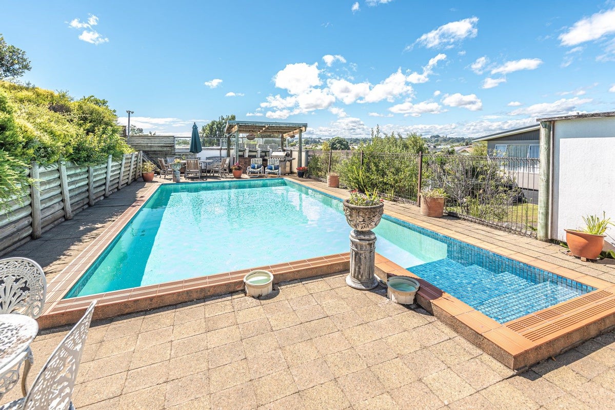 15 Karamu Street, Tawhero, Whanganui - Carousel 2