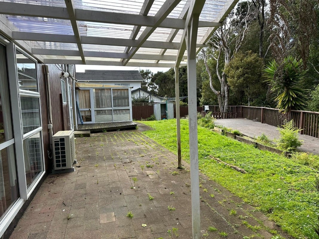 11 Ravenstone Place, Chatswood, Auckland - Carousel 20