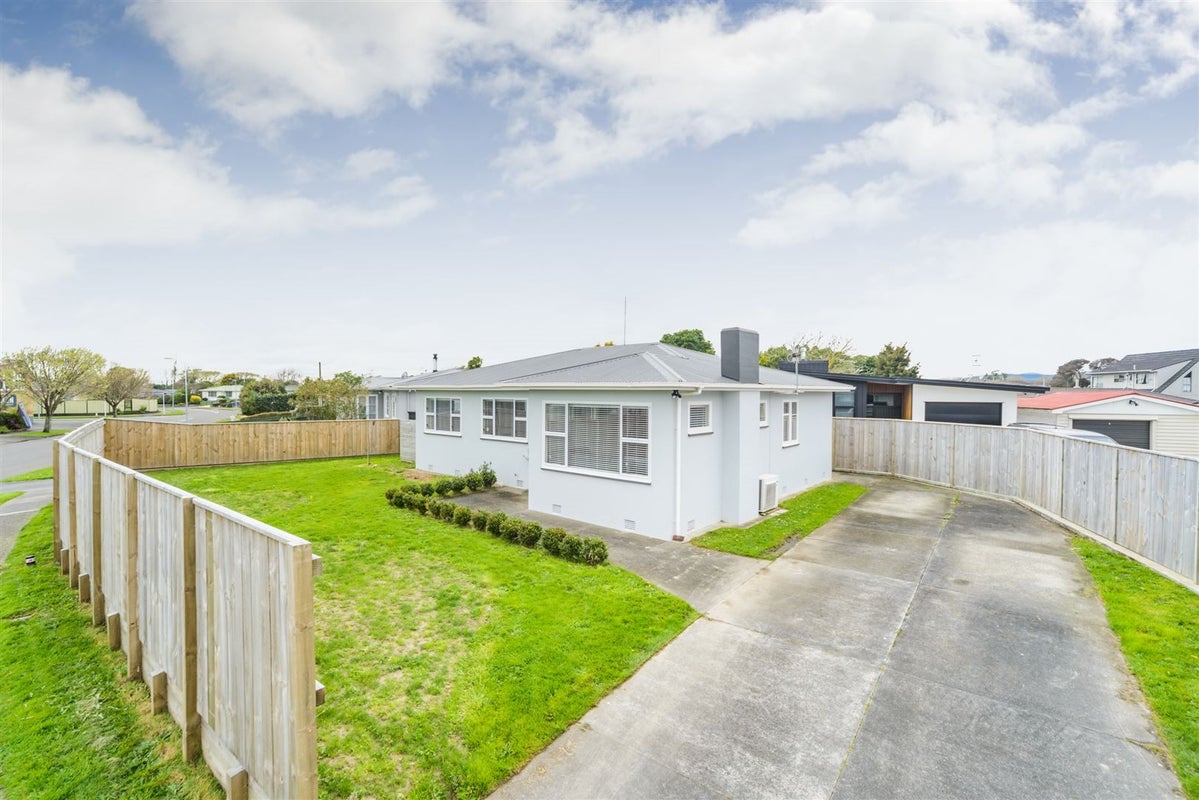 152 Kingston Road, Kawarau Falls, Queenstown - Carousel 1