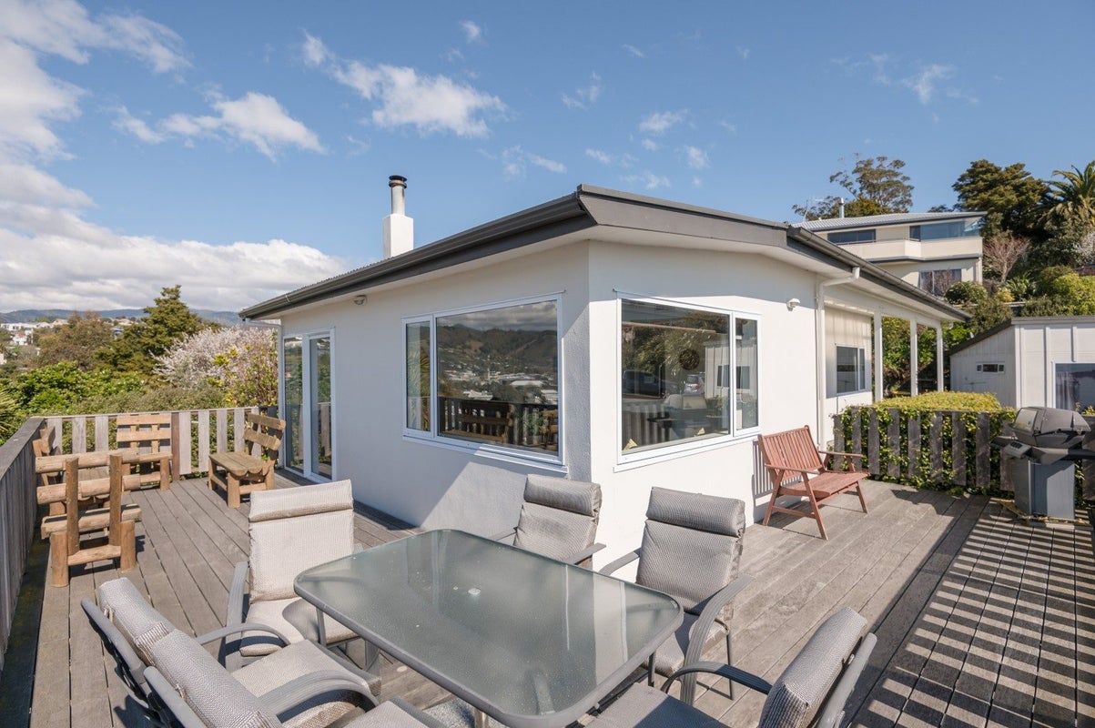 66 Queens Road, Stepneyville, Nelson - Carousel 1