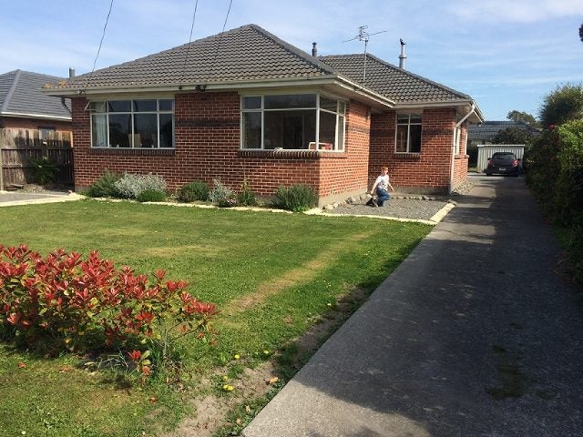 2 Nyoli Street, Northcote, Christchurch - Carousel 1