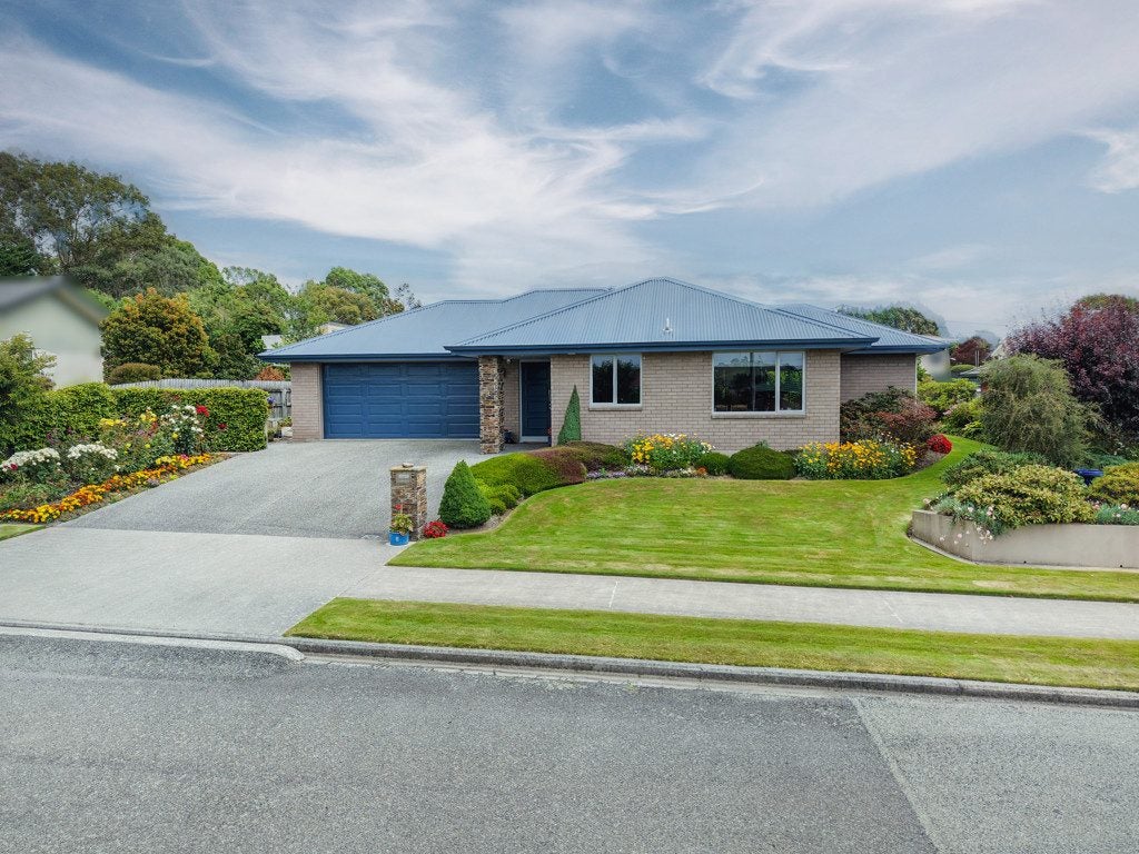 26 Hannah Place, Holmes Hill, Oamaru - Carousel 1
