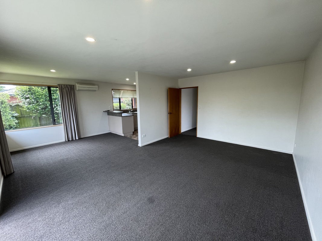 1 Kydd Lane, Hornby, Christchurch - Carousel 1