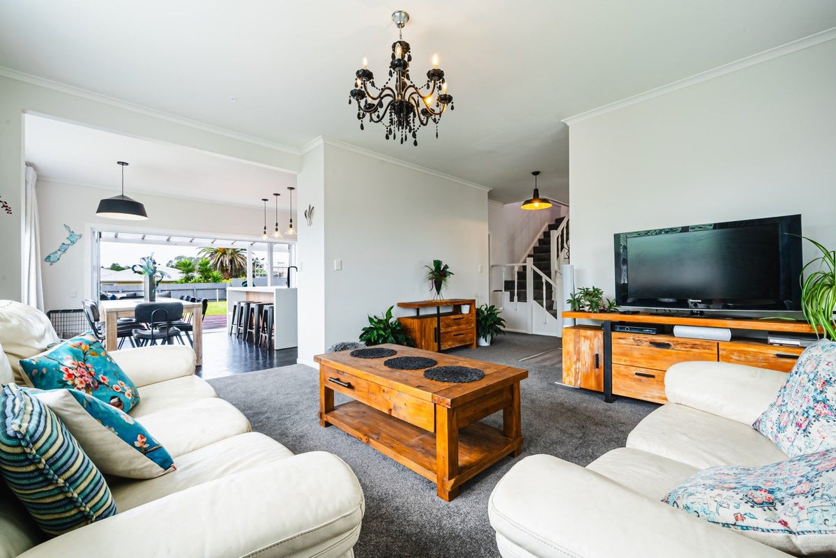 191 Carrington Street, Lower Vogeltown, New Plymouth - Carousel 2