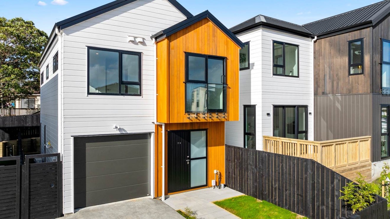 70 Marendellas Drive, Bucklands Beach, Auckland - Carousel 1