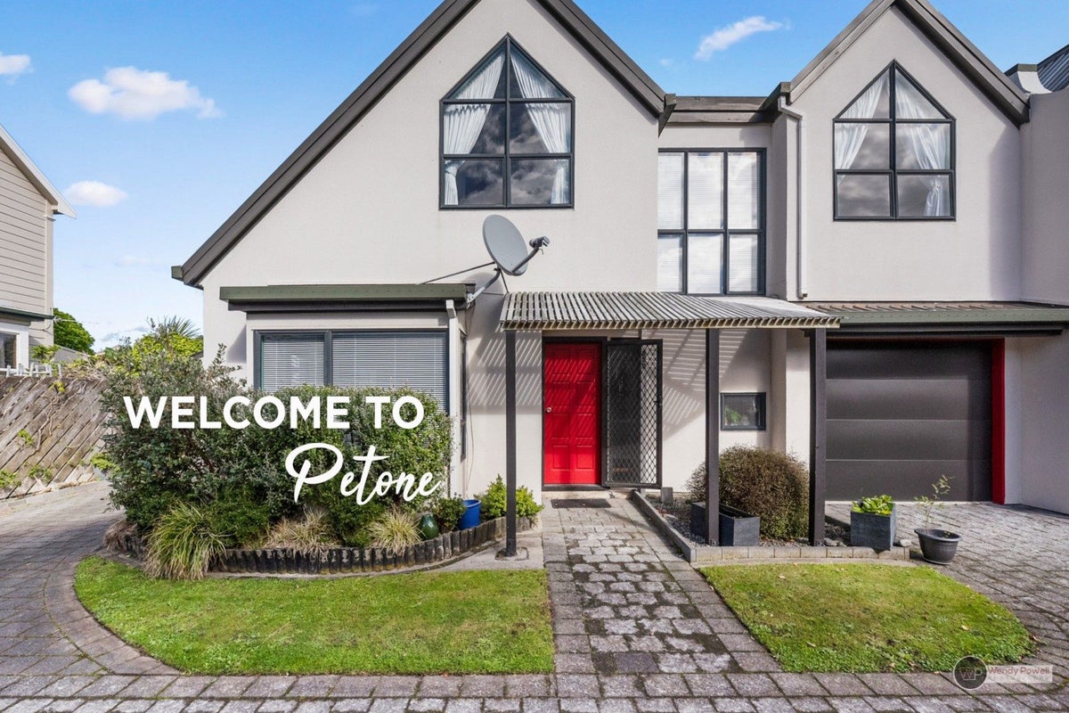 2/54 Britannia ST, PETONE, LOWER HUTT - Carousel 1