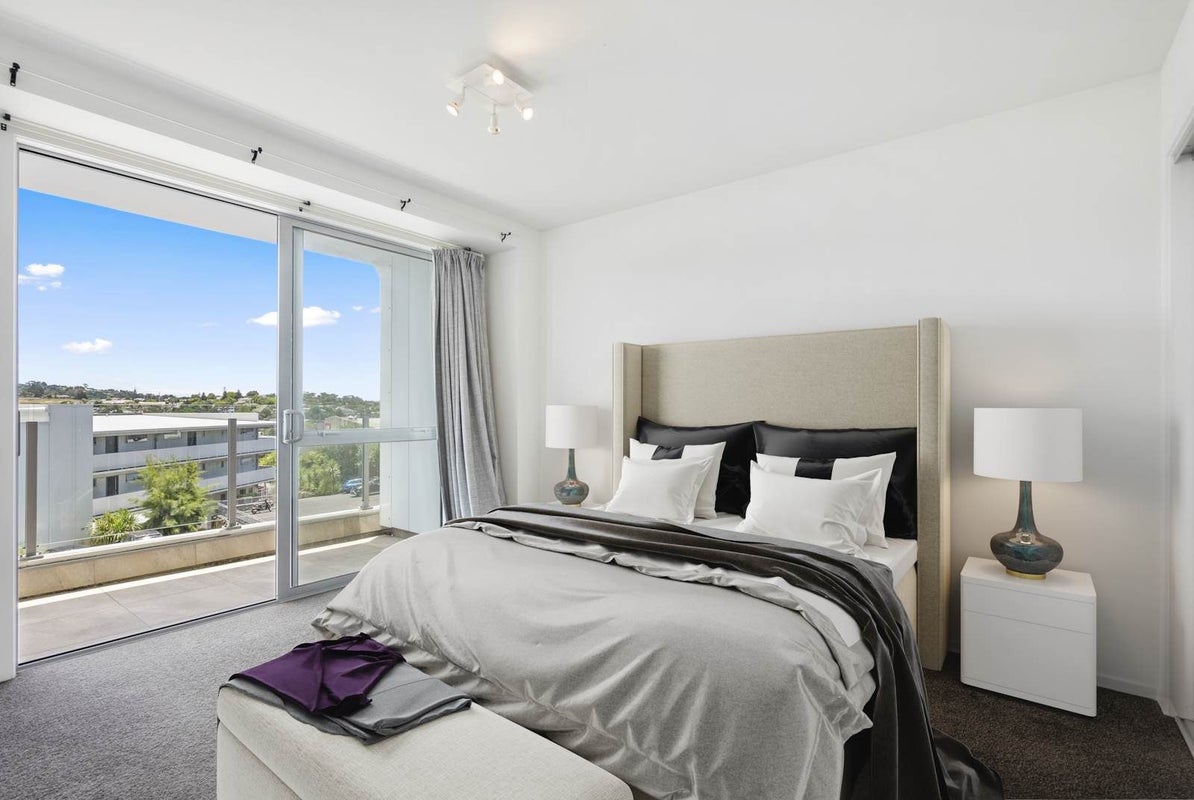 215/17 Link Cres, Stanmore Bay, Whangaparaoa - Carousel 1