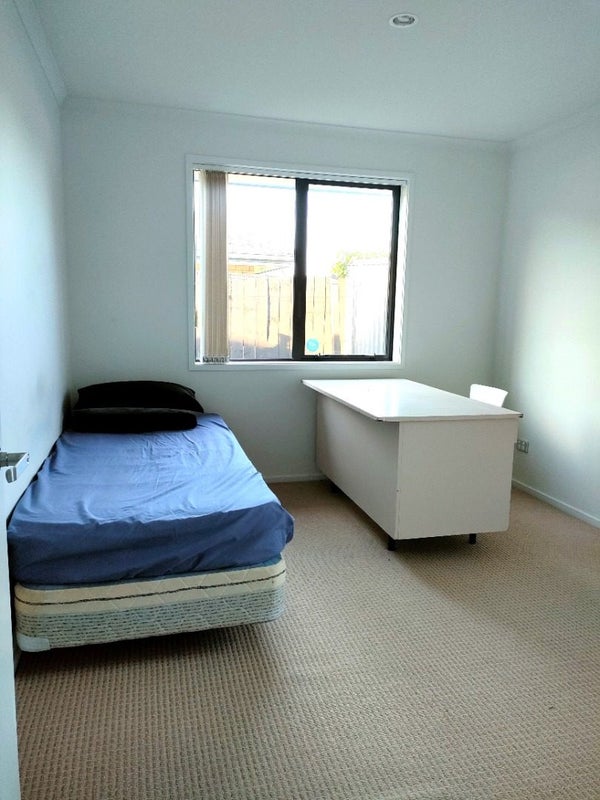213 Dixon Road, Fitzroy, Hamilton - Carousel 13