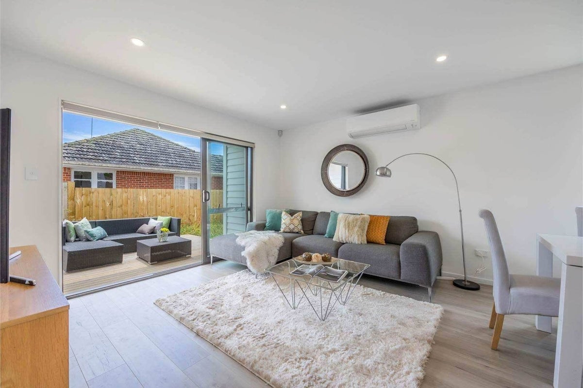 14D Kelwyn Road, Kelston, Auckland - Carousel 2