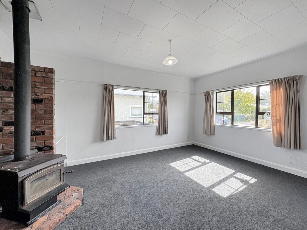 31 Mitchell Street, Aramoho, Whanganui - Carousel 2
