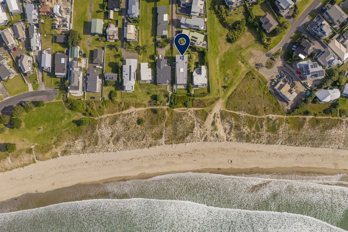 220B Beverley Terrace, Whangamatā - Carousel 24