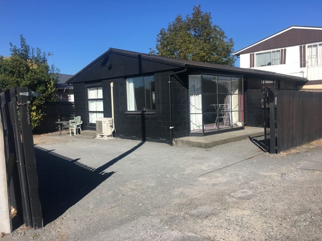 1/27 Whitmore Street, Edgeware, Christchurch - Carousel 1