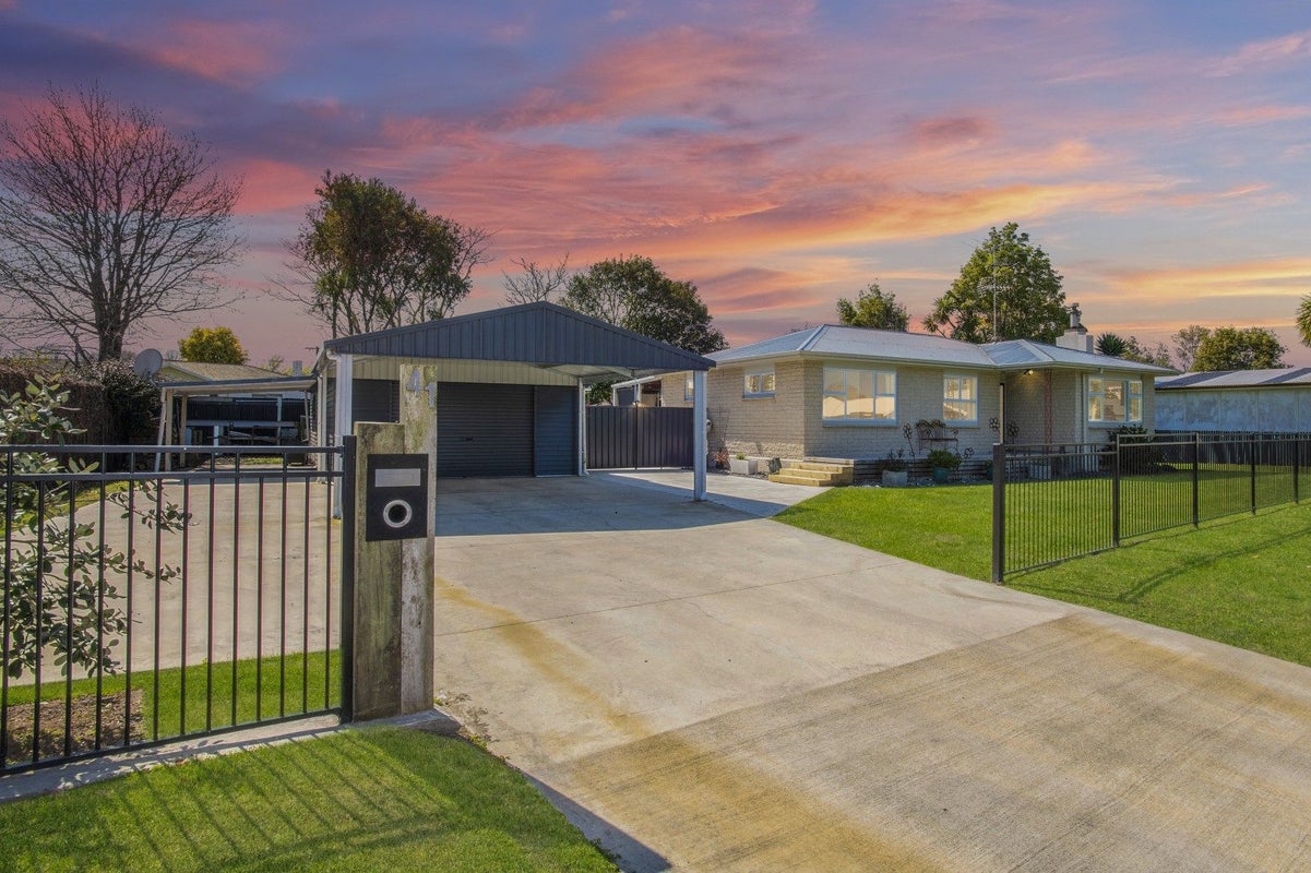 41 Emily Street, Riverdale, Gisborne - Carousel 1