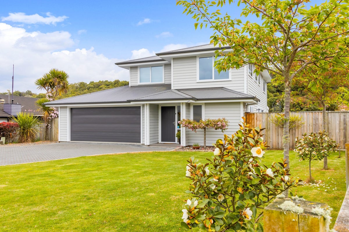 42 Pukeko Way, Kinloch, Taupo - Carousel 1