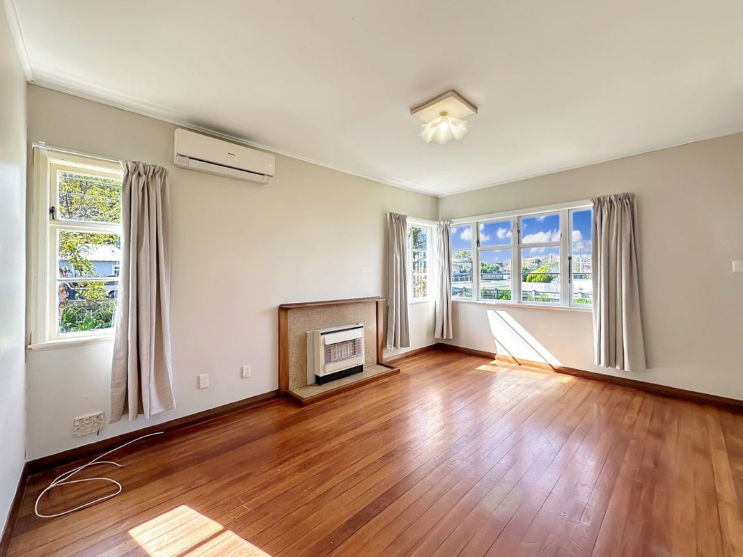 2 White Street, Whanganui East, Whanganui - Carousel 2