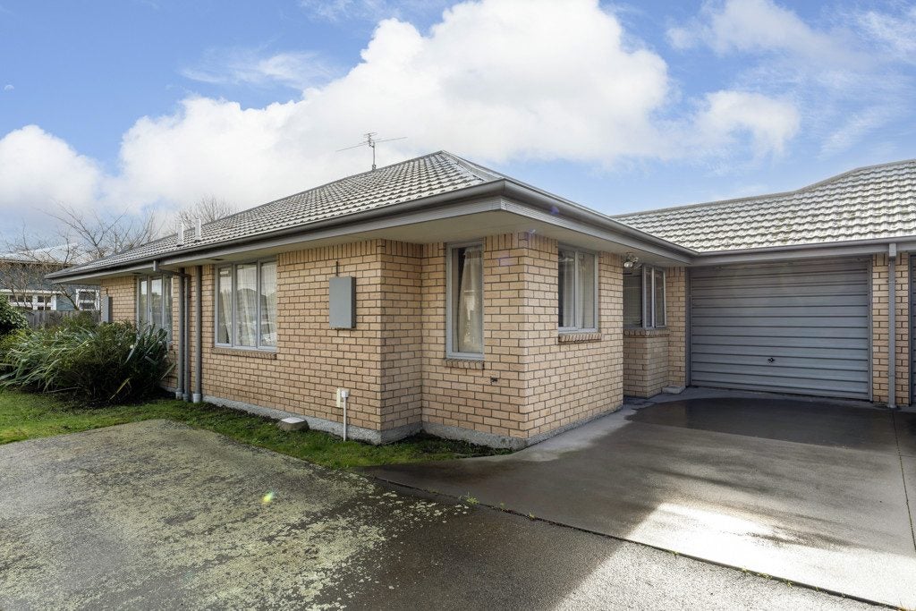 29 Hornbrook Street, Waltham, Christchurch - Carousel 1