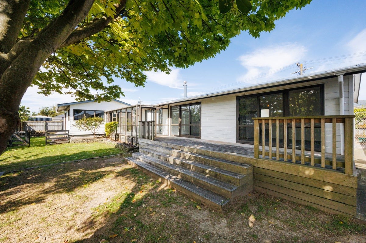 23 Rata Street, Tokomaru, Palmerston North - Carousel 2