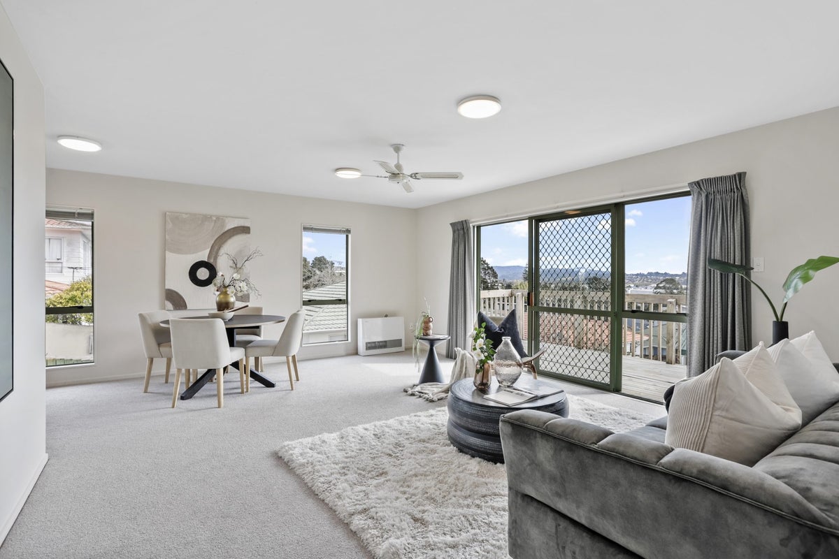 1/43 Sungrove Rise, Sunnyvale, Auckland - Carousel 2