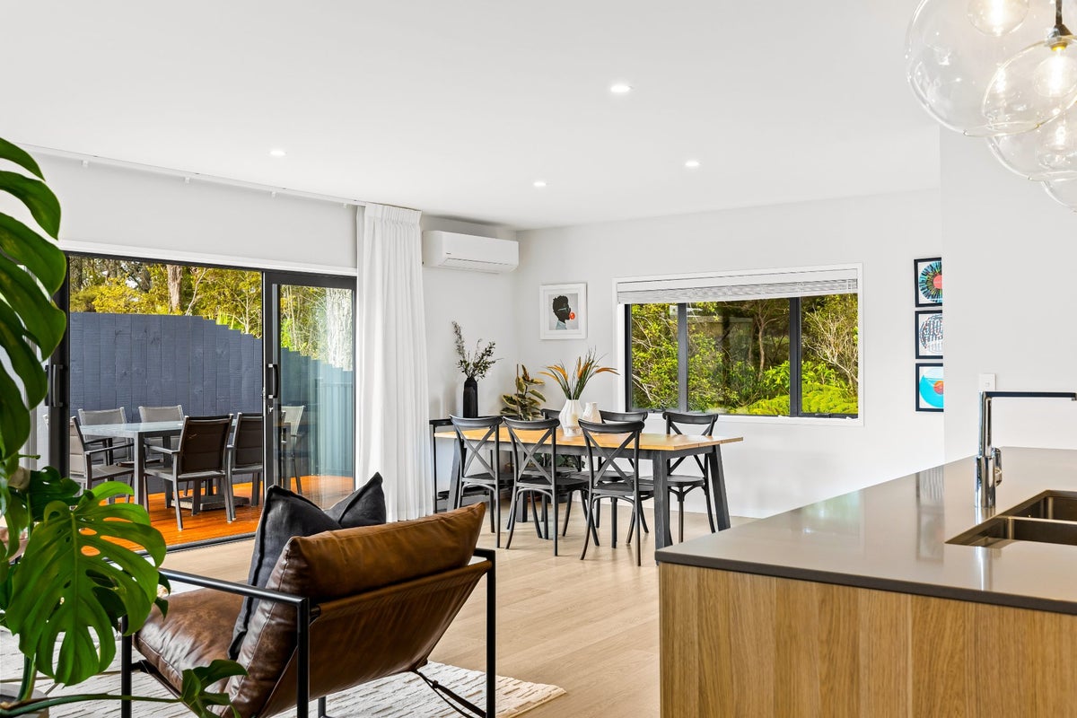 75 Glenvar Ridge Road, Long Bay, North Shore City, Auckland - Carousel 1