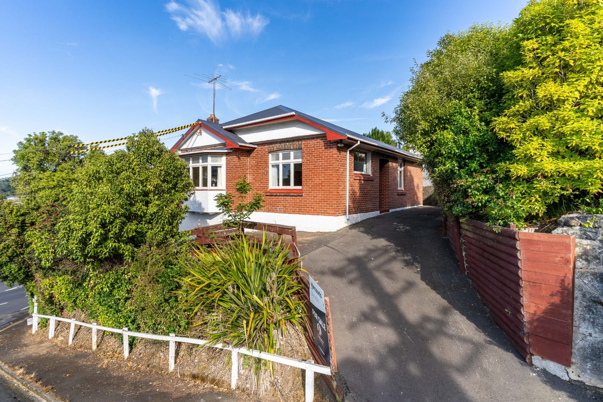 1 Gilmore Street, Kaikorai, Dunedin - Carousel 15