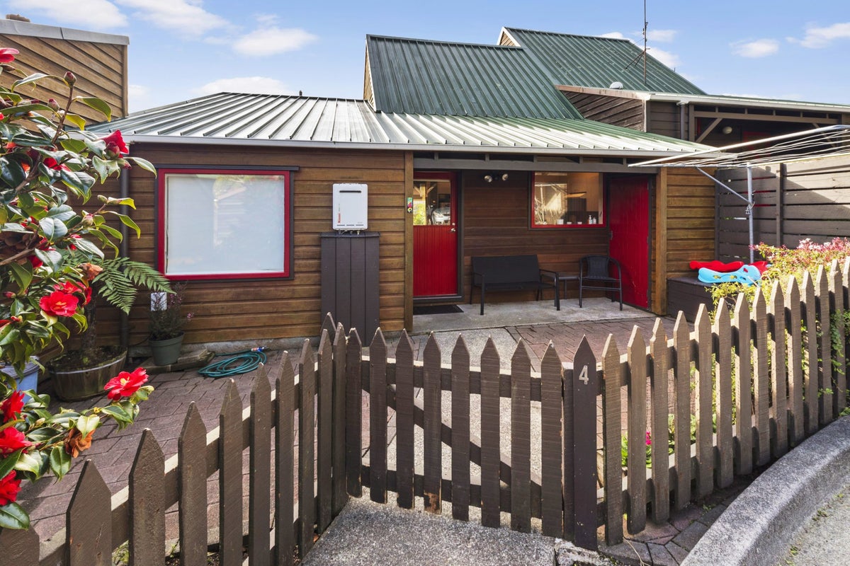 4/33 Halswater Drive, Churton Park, Wellington, Wellington - Carousel 1