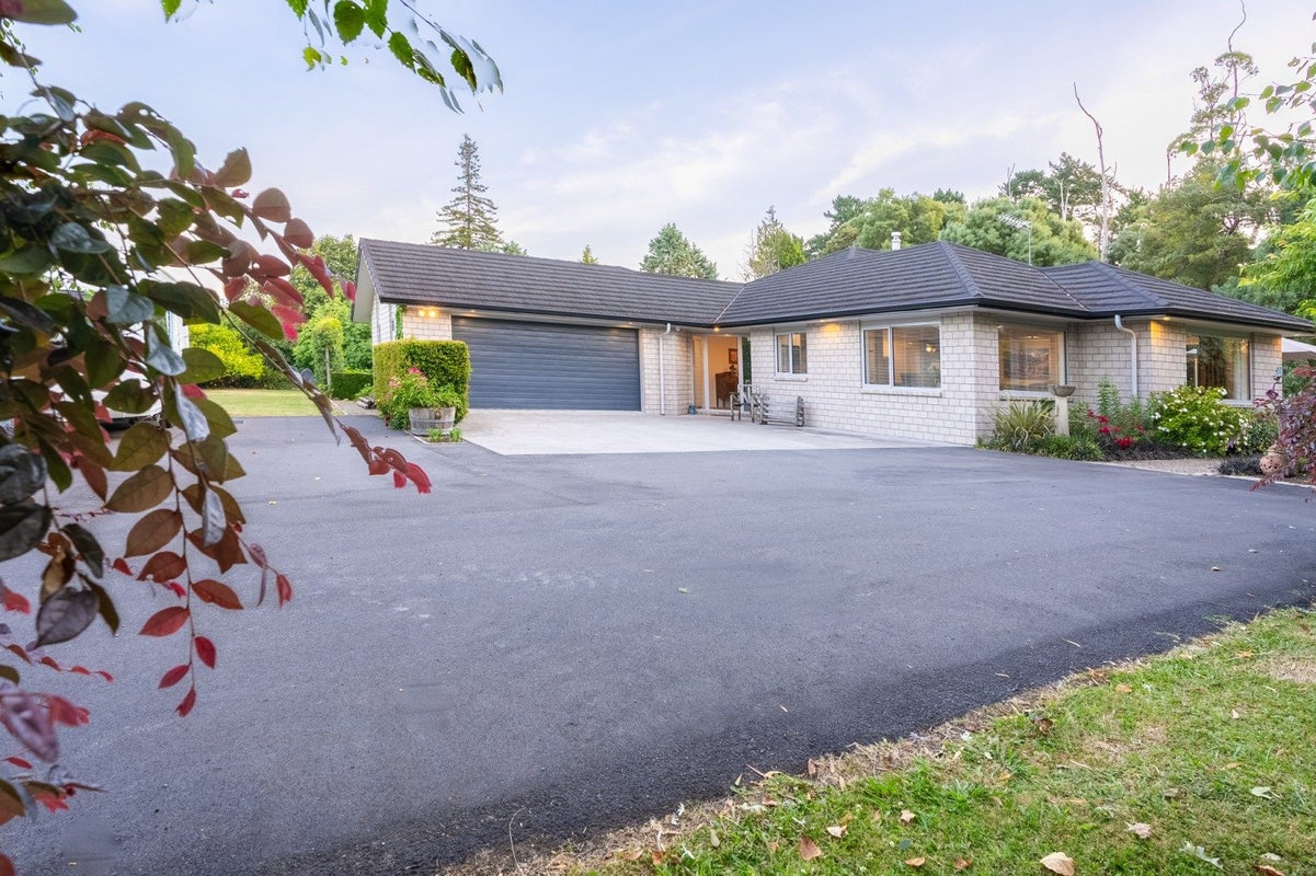 10 Pencarrow Road, Tamahere, Hamilton - Carousel 2