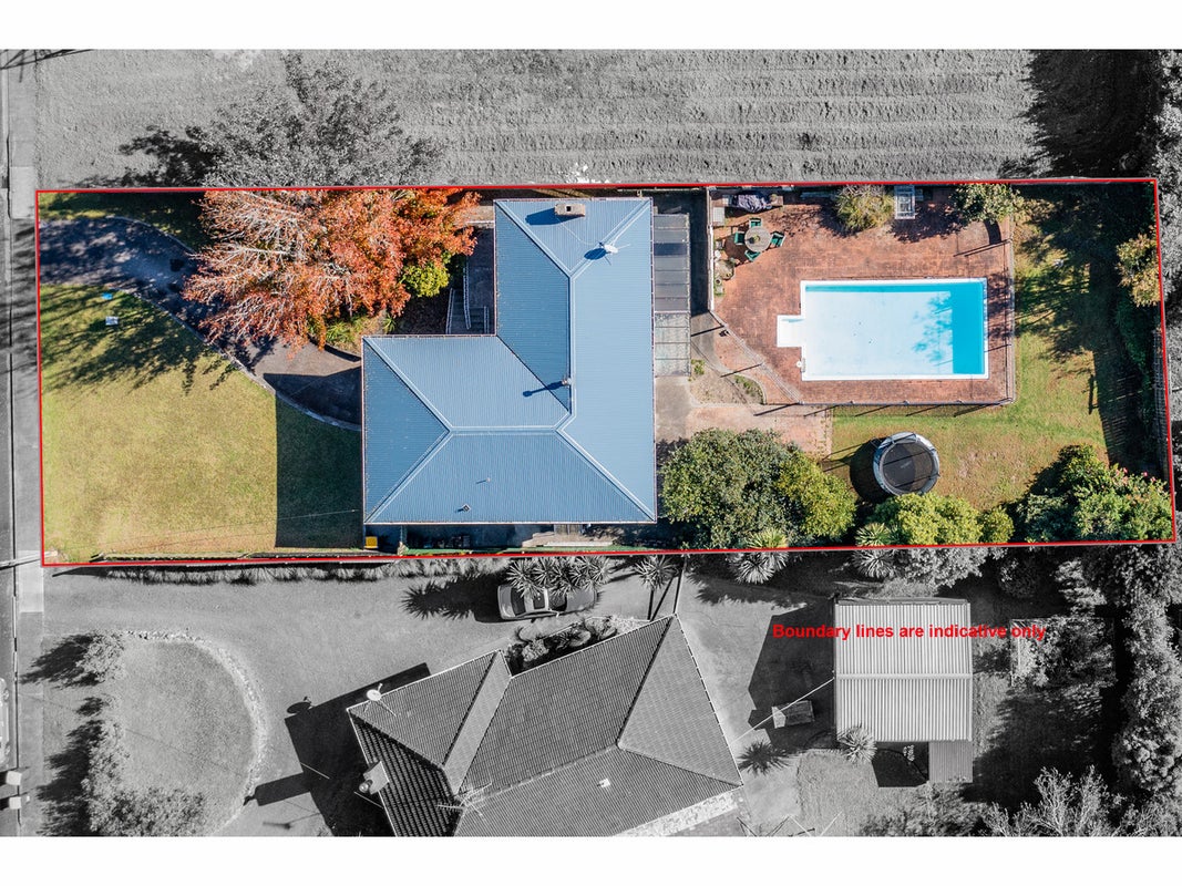 18 Wakeling Avenue, Te Atatu South, Auckland - Carousel 2