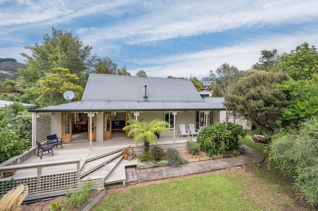 20 Te Ata Place, Atawhai, Nelson - Carousel 2