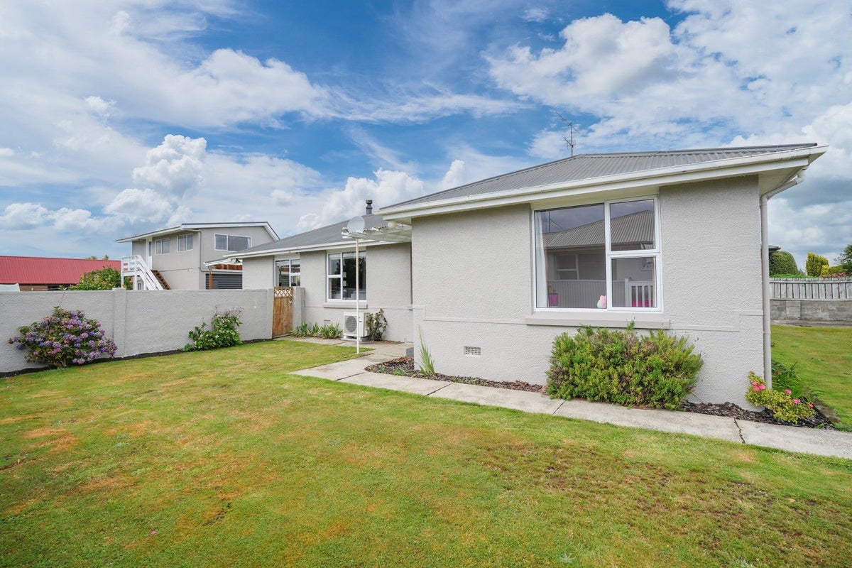 73 Regent Street, Newfield, Invercargill - Carousel 1