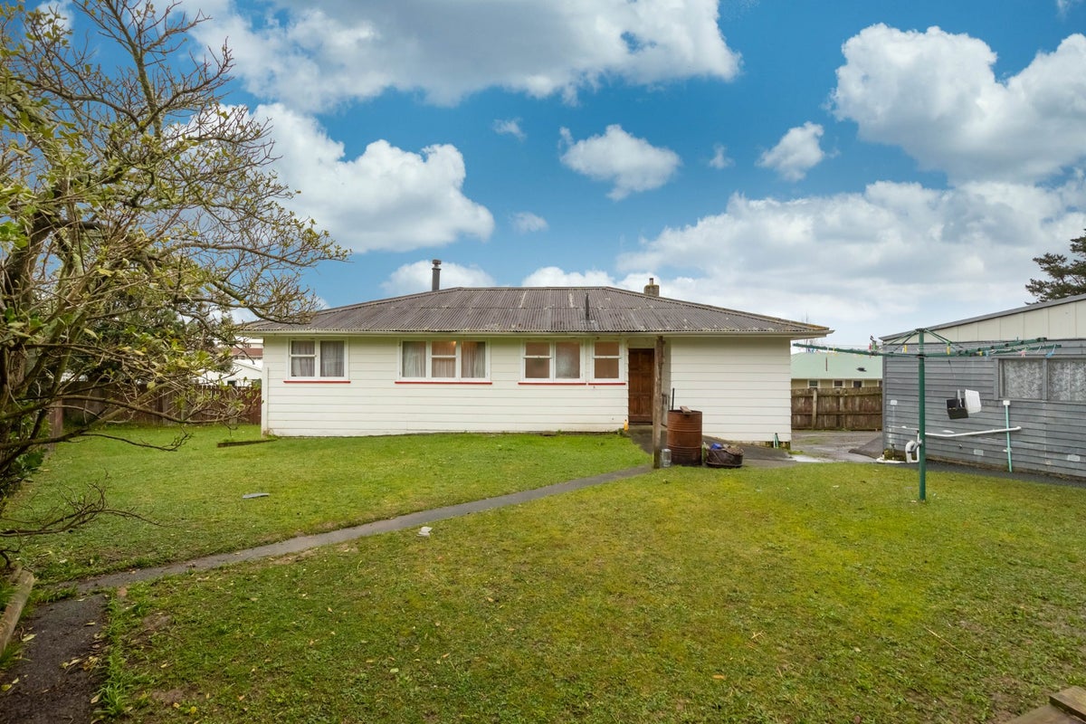 90A Corinna Street, Waitangirua, Porirua - Carousel 13