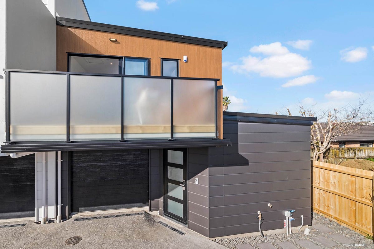 128D Forrest Hill Road, Forrest Hill, Auckland - Carousel 2