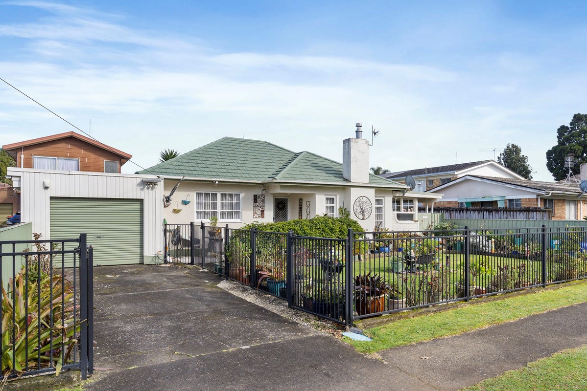 1/5 Opaheke Road, Papakura, Auckland - Carousel 1