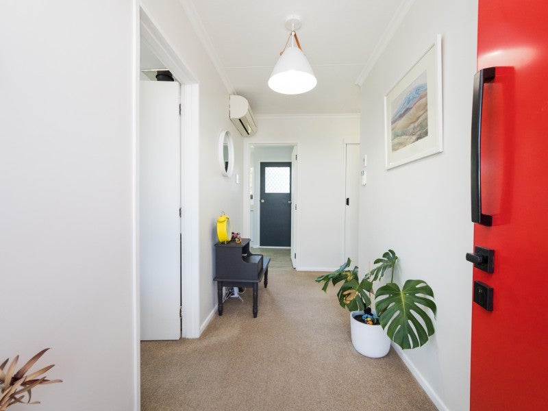 55 Lockhart Avenue, Milson, Palmerston North - Carousel 2