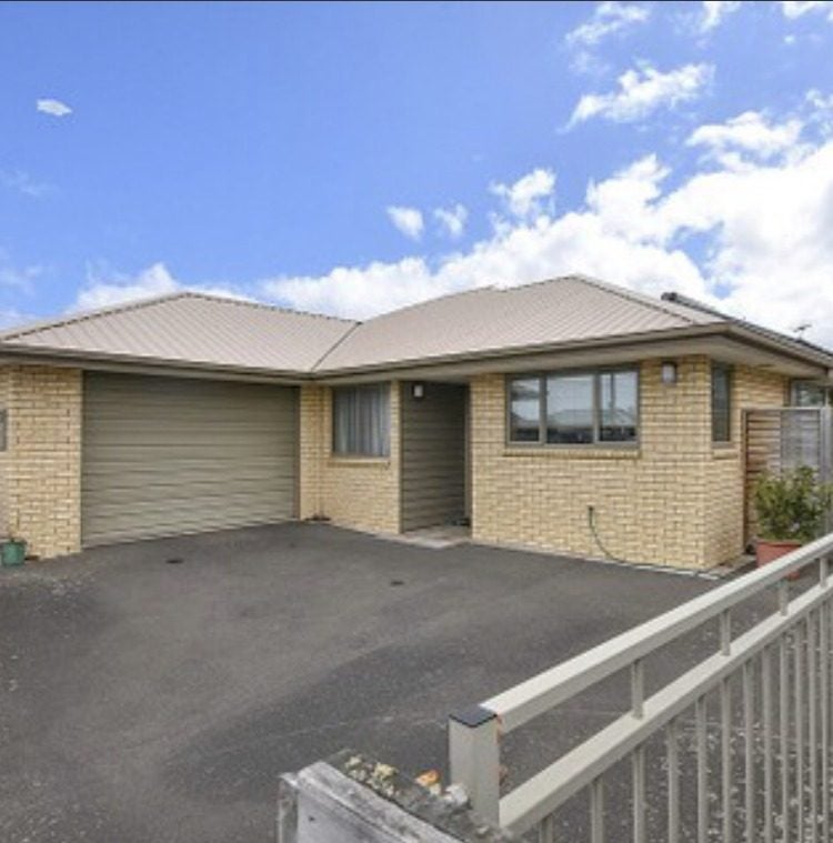 16 Churchill Street, Saint Kilda, Dunedin - Carousel 1
