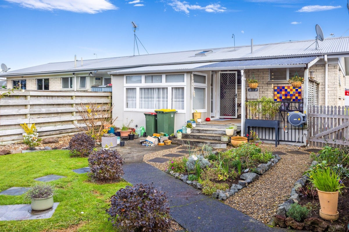 106A Dinsdale Road, Dinsdale, Hamilton - Carousel 1