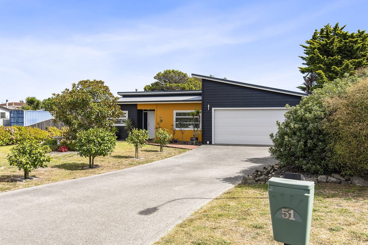 51 Gawler Street, Otaki - Carousel 2
