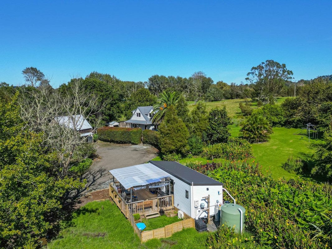 34 Lascelles Drive, Albany - Carousel 35