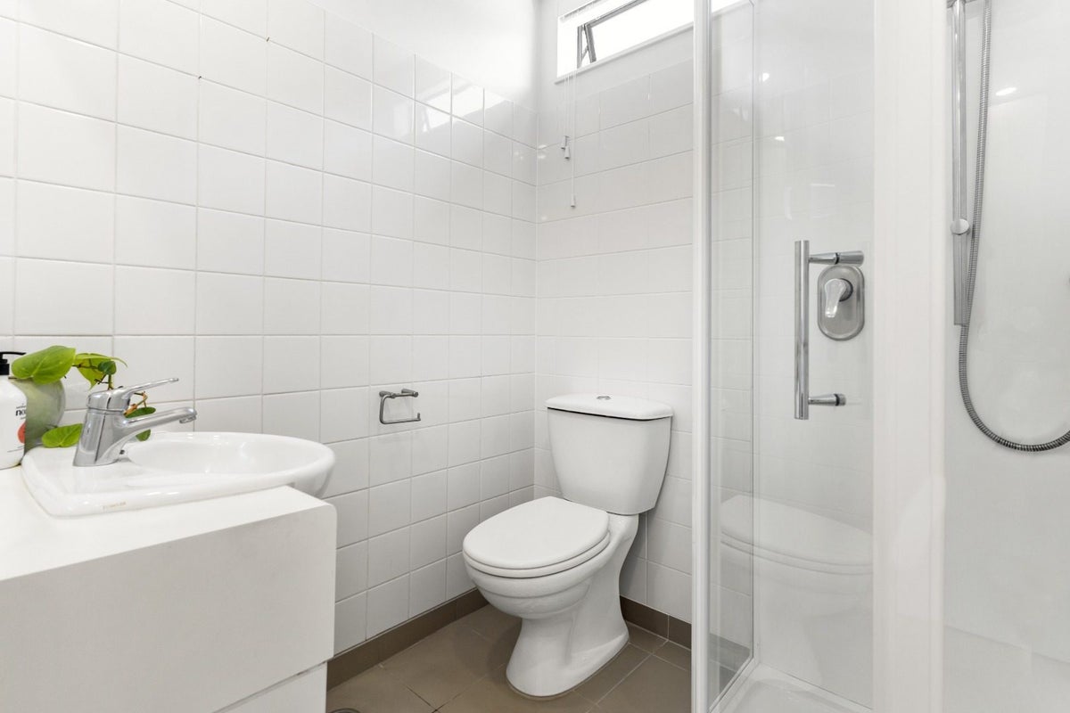 2/4 Fitzroy Street, Ponsonby, Auckland - Carousel 26
